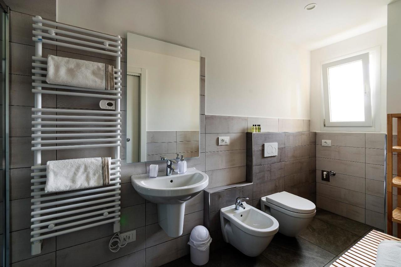 Hotel Il Melograno à Peschiera del Garda Extérieur photo