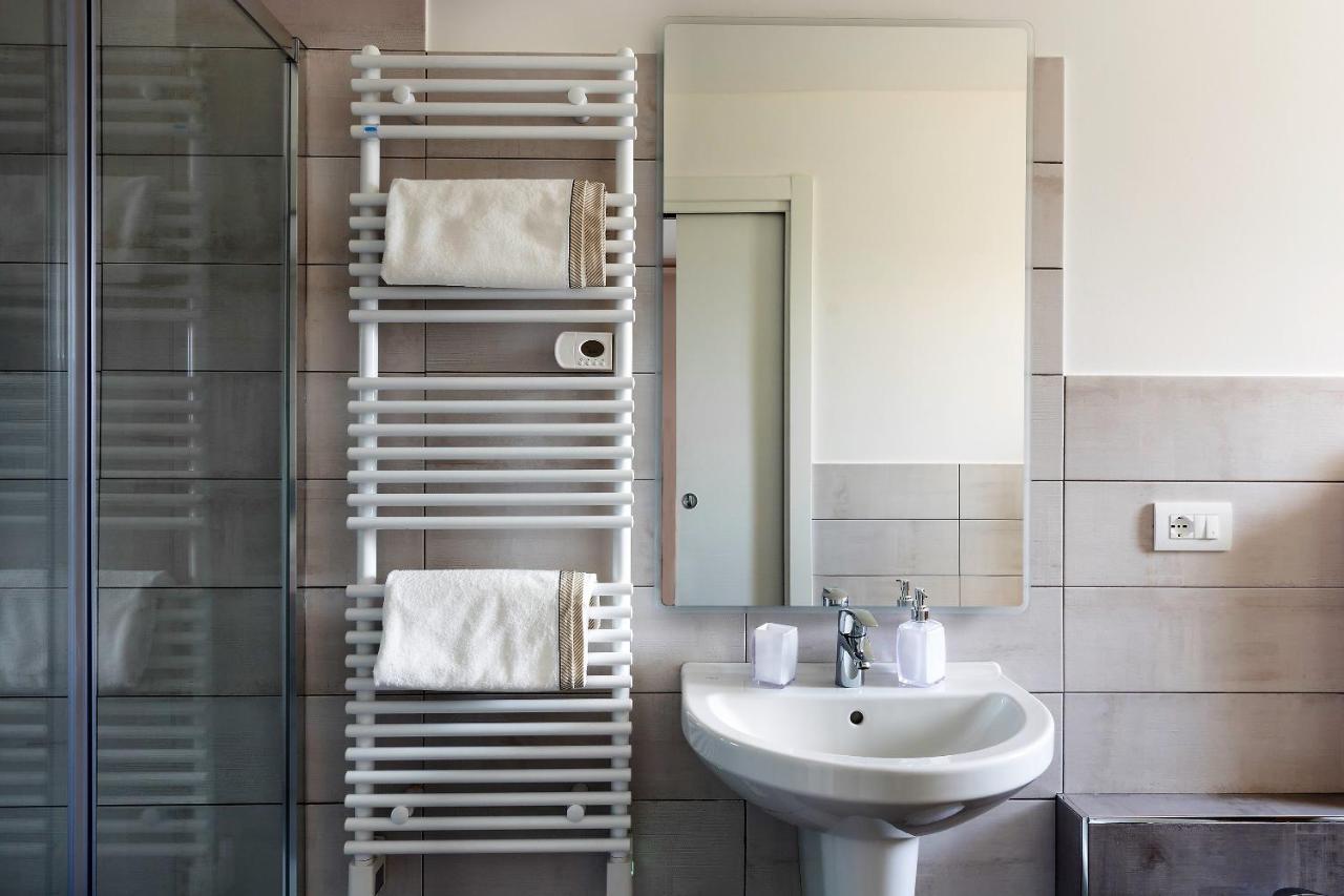 Hotel Il Melograno à Peschiera del Garda Extérieur photo