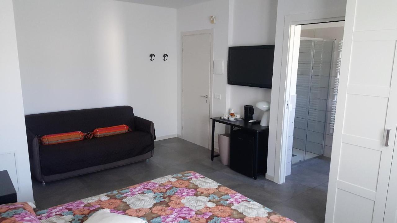 Hotel Il Melograno à Peschiera del Garda Extérieur photo