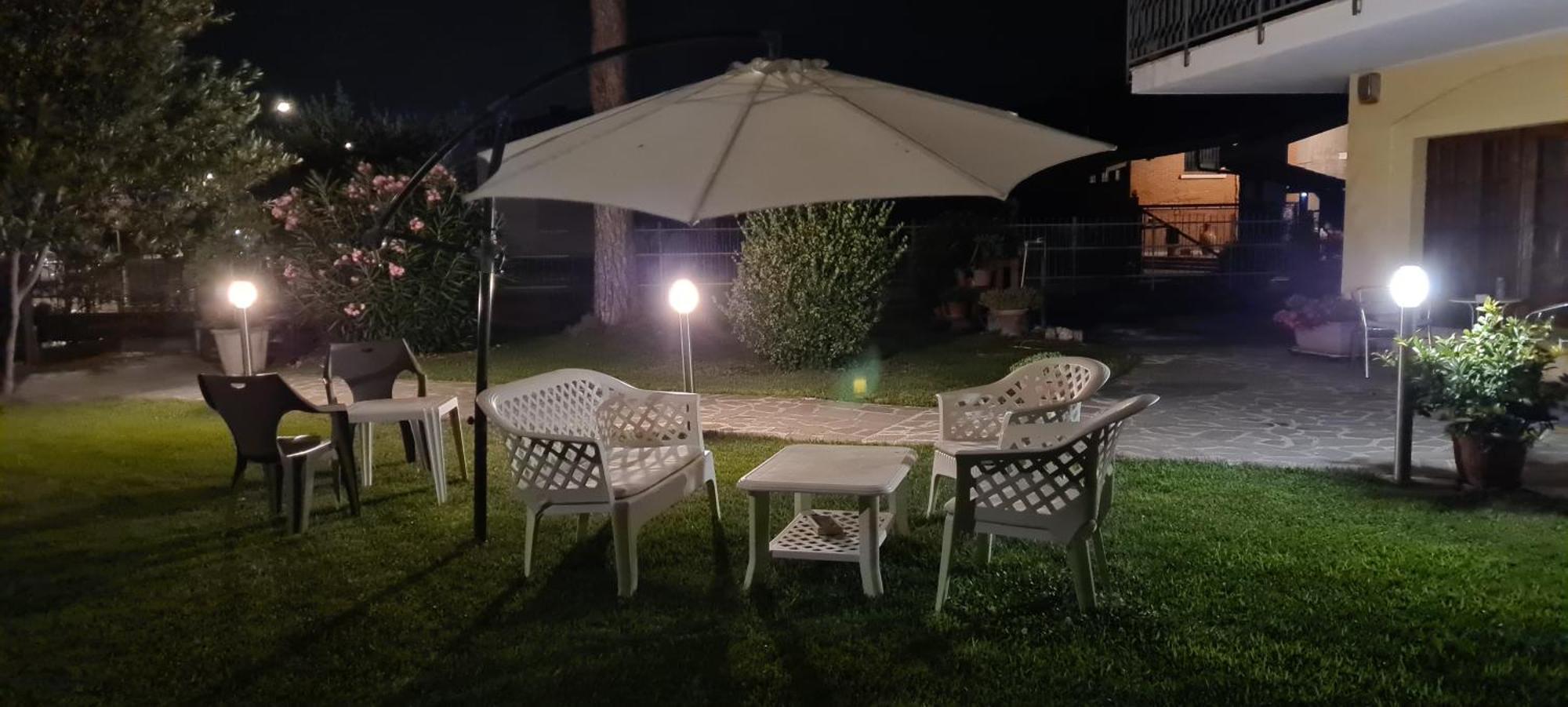 Hotel Il Melograno à Peschiera del Garda Extérieur photo
